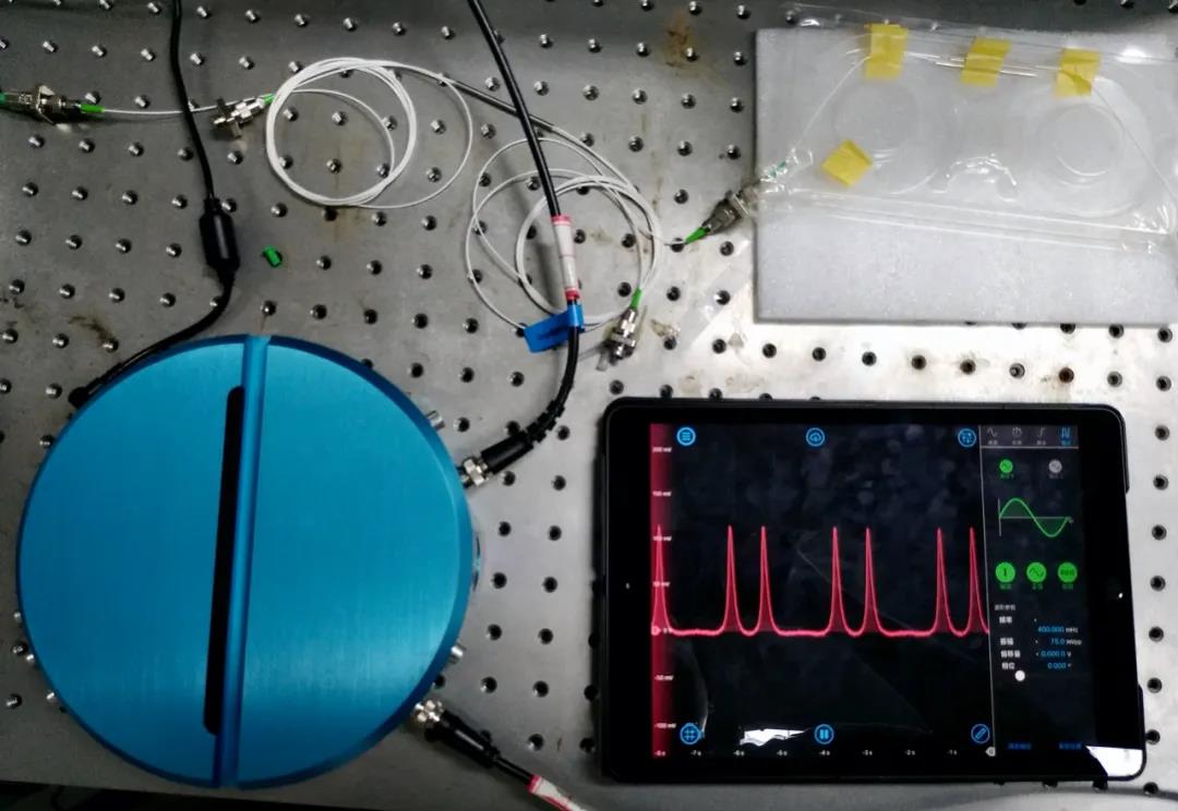 Moku:Lab客户案例-山东大学海洋研究院高性能激光稳频方案